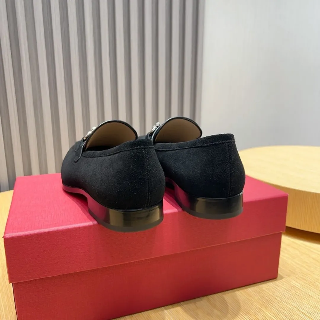 Factory P620💰🔥《Ferragamo》👏Latest•High-end top brand luxury~purchasing agent, top~quality. New fashionable business men's shoes🔜The uppers are made of original cashmere cowhide➕cowhide·lining, with fine workmanship. The original stylish and soft combination wear-resistant and non-slip outsole is light and comfortable on the feet. The real thing looks better in real life. Size: 38/44